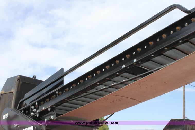 image for item 6385 2006 Crafco E-Z Pour 400D melter applicator