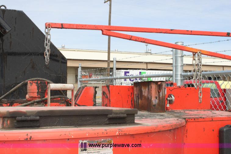 image for item 6388 2005 Crafco E-Z Pour 400D melter applicator