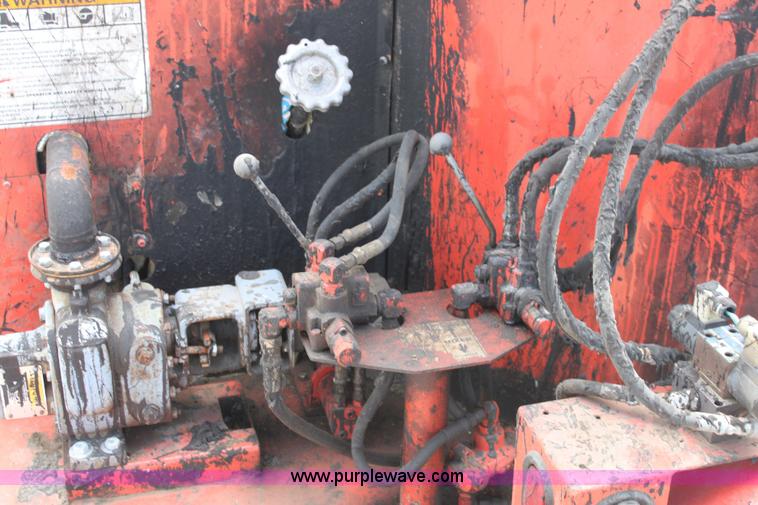 image for item 6388 2005 Crafco E-Z Pour 400D melter applicator