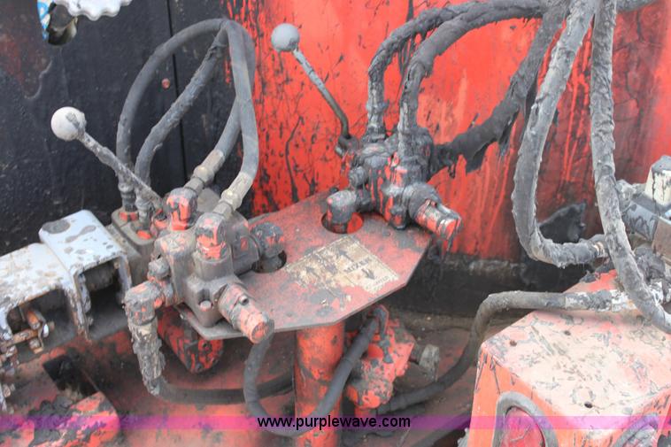 image for item 6388 2005 Crafco E-Z Pour 400D melter applicator