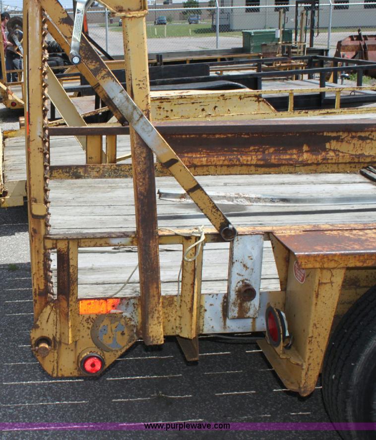 image for item 6392 Belshe 16' tandem axle trailer