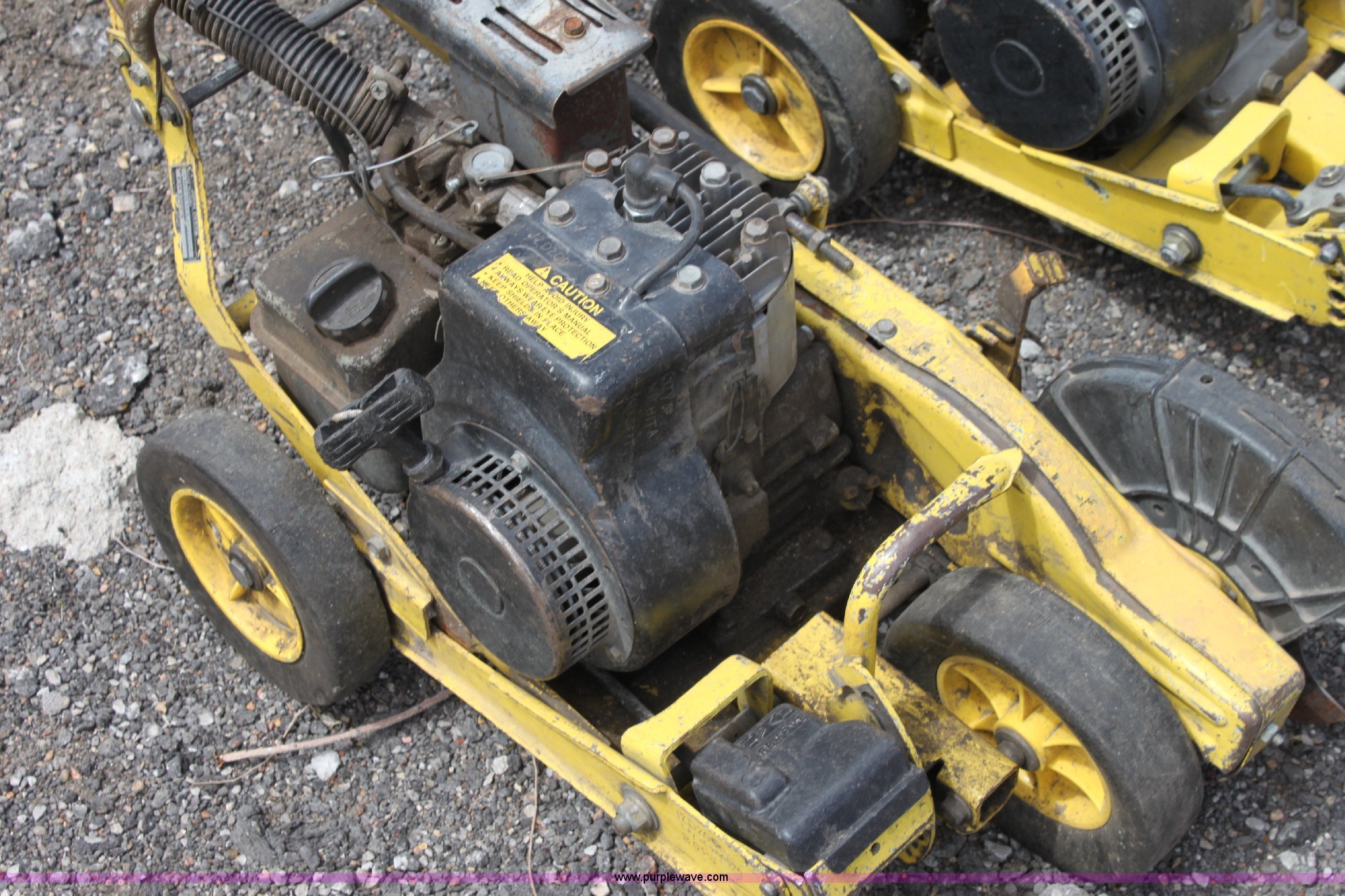 (2) John Deere E35 edgers in Wichita, KS Item 6448 sold Purple Wave