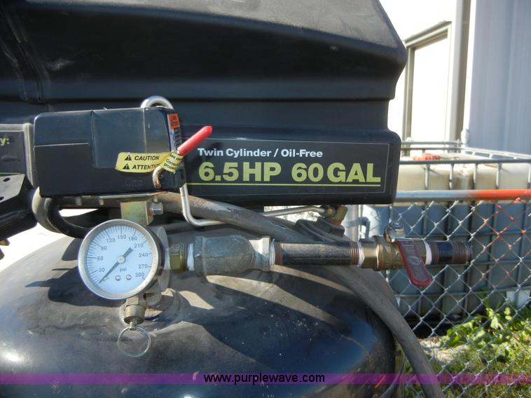 image for item 2035 1999 Craftsman 60 gallon air compressor