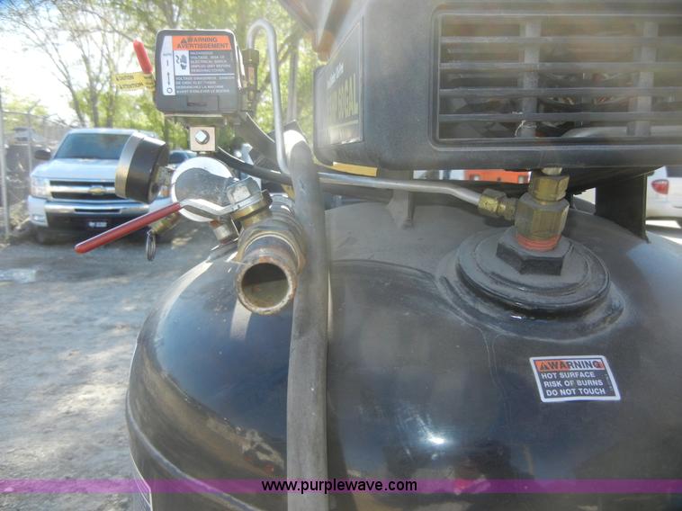 image for item 2035 1999 Craftsman 60 gallon air compressor