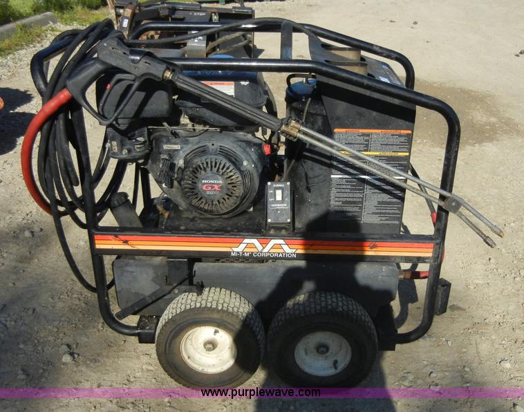 image for item 2037 Mi-T-M hot water pressure washer