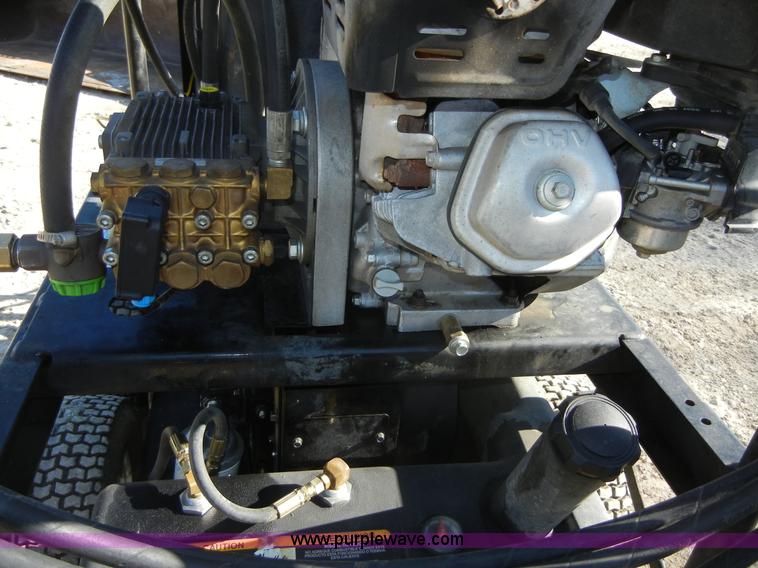 image for item 2037 Mi-T-M hot water pressure washer