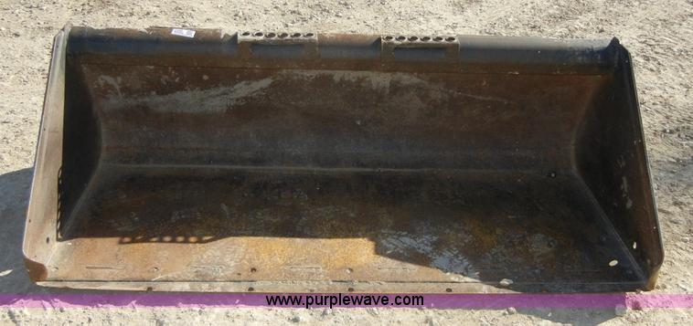 image for item 2040 Bobcat Lo Pro bucket