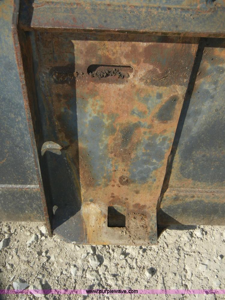 image for item 2040 Bobcat Lo Pro bucket