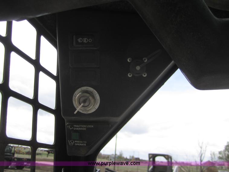 image for item 2991 1998 Bobcat 763 skid steer