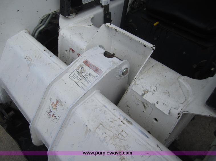 image for item 2991 1998 Bobcat 763 skid steer