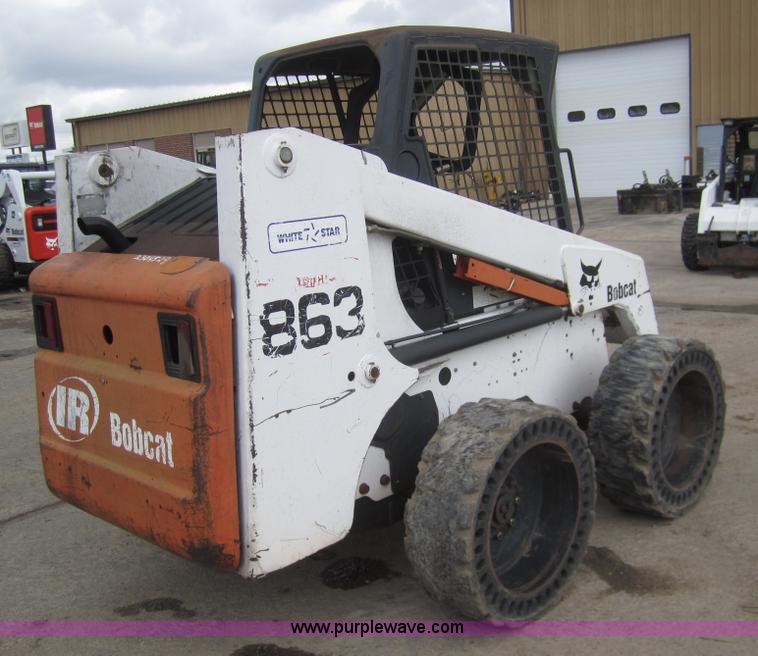 image for item 2992 2000 Bobcat 863 skid steer