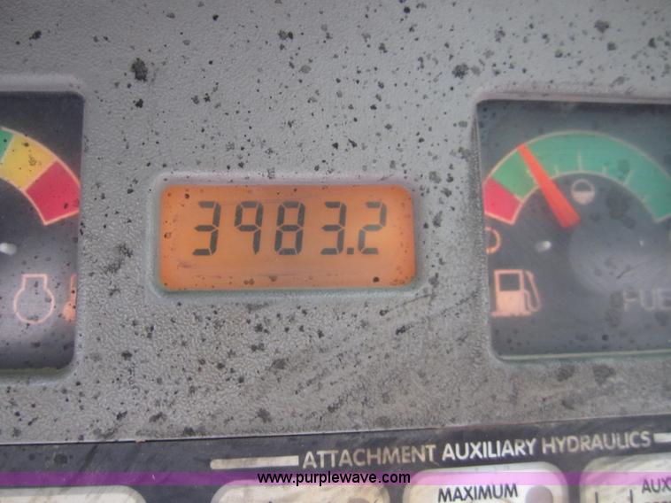 image for item 2992 2000 Bobcat 863 skid steer