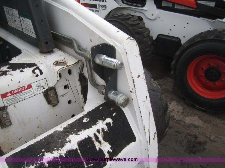 image for item 2992 2000 Bobcat 863 skid steer