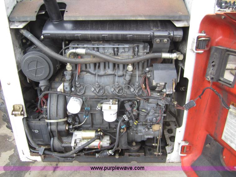 image for item 2992 2000 Bobcat 863 skid steer