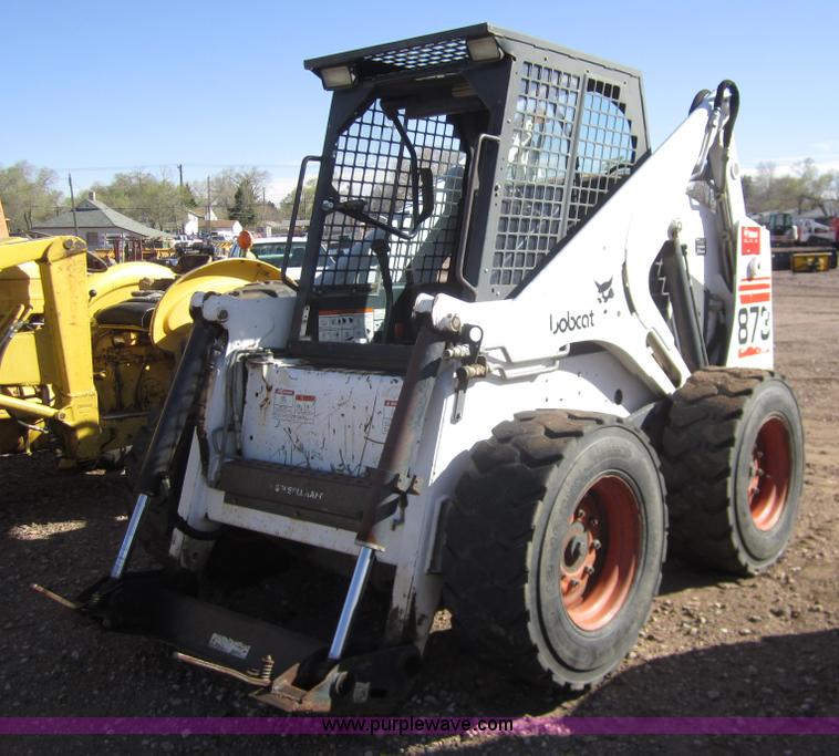 image for item 2997 Bobcat 873 skid steer