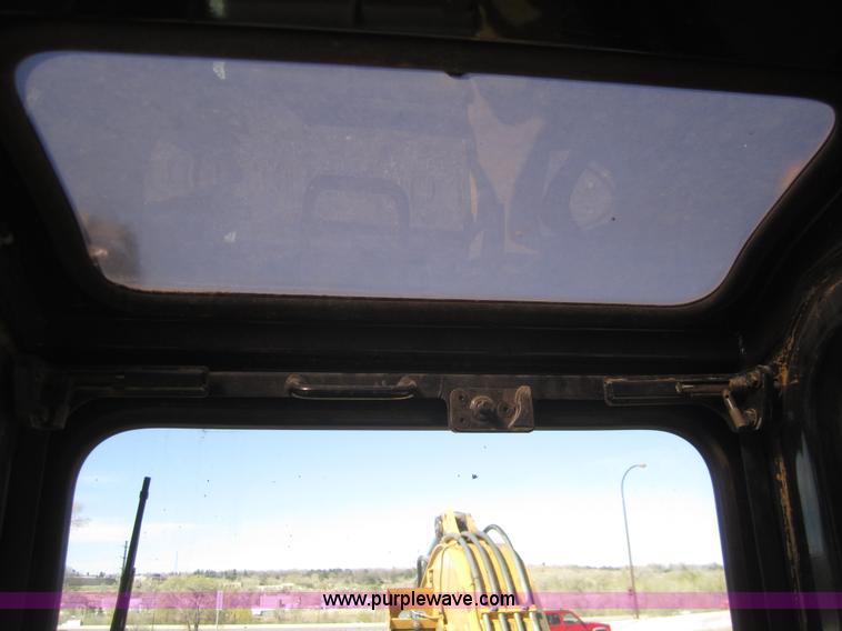 image for item 2998 Caterpillar 304CR compact excavator