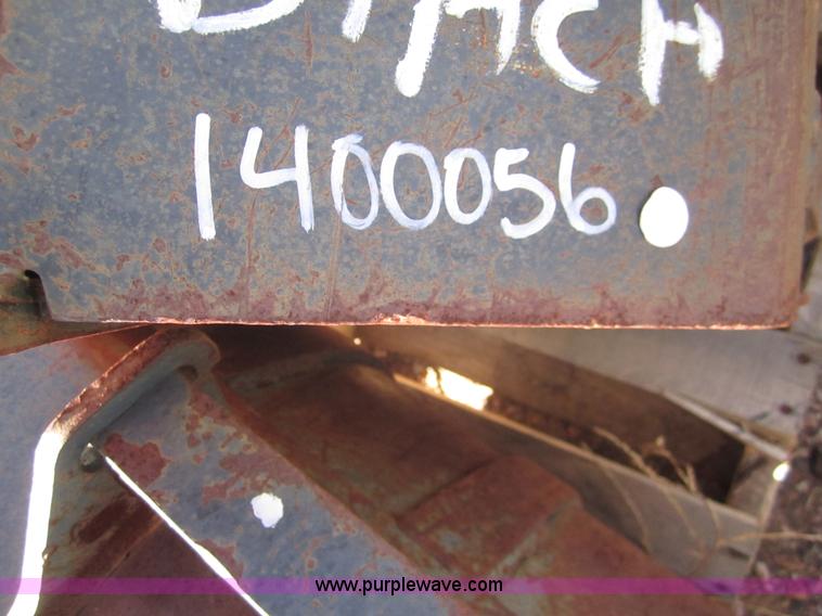 image for item 2999 Bobcat 337 24" bucket
