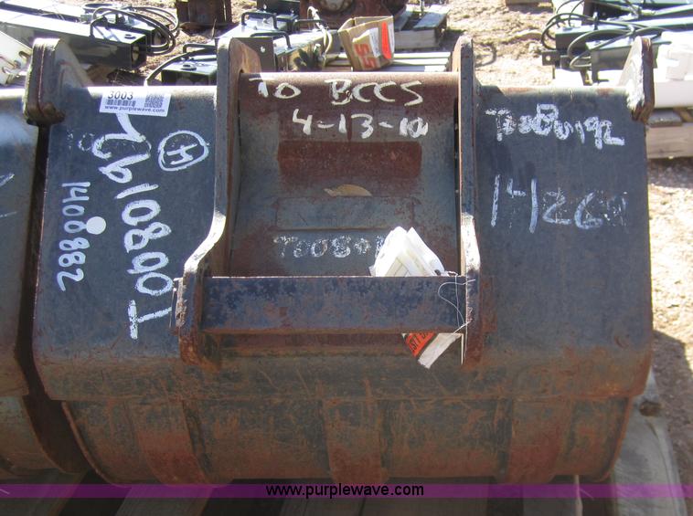 image for item 3003 Bobcat 331 24" bucket