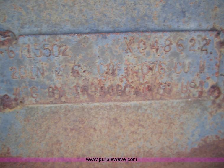 image for item 3004 Bobcat 331 20" bucket