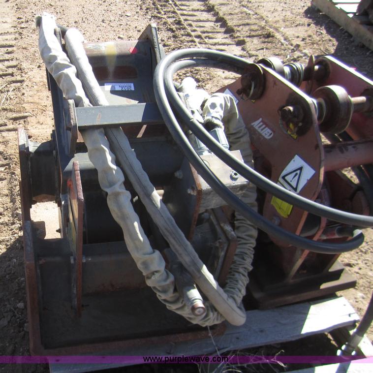 image for item 3012 Bobcat PC30 compactor