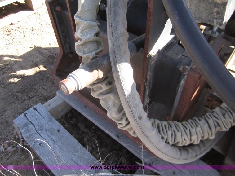 image for item 3012 Bobcat PC30 compactor