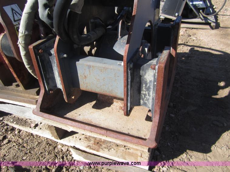 image for item 3012 Bobcat PC30 compactor