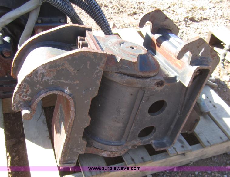 image for item 3018 Bobcat PTX4 excavator power tilt