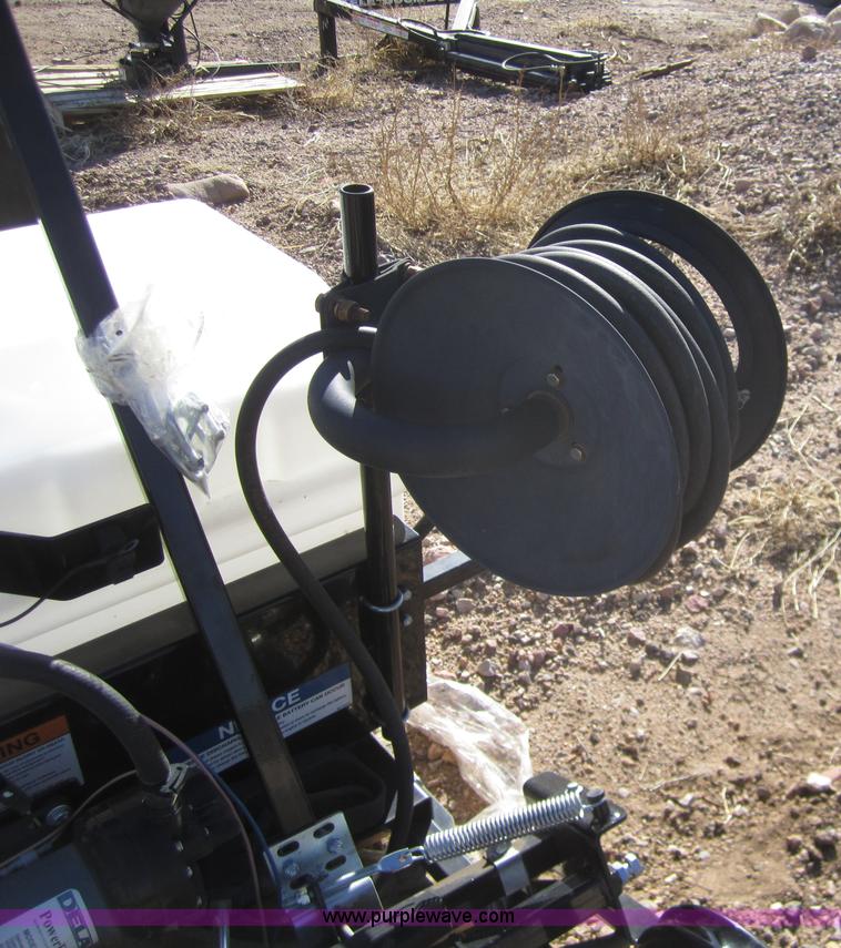 image for item 3024 Bobcat sprayer 40 attachment