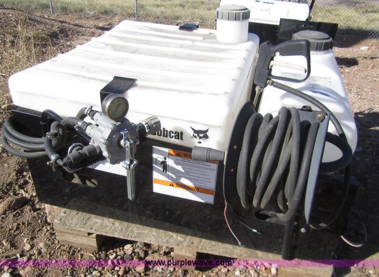 image for item 3025 Bobcat Sprayer attachment