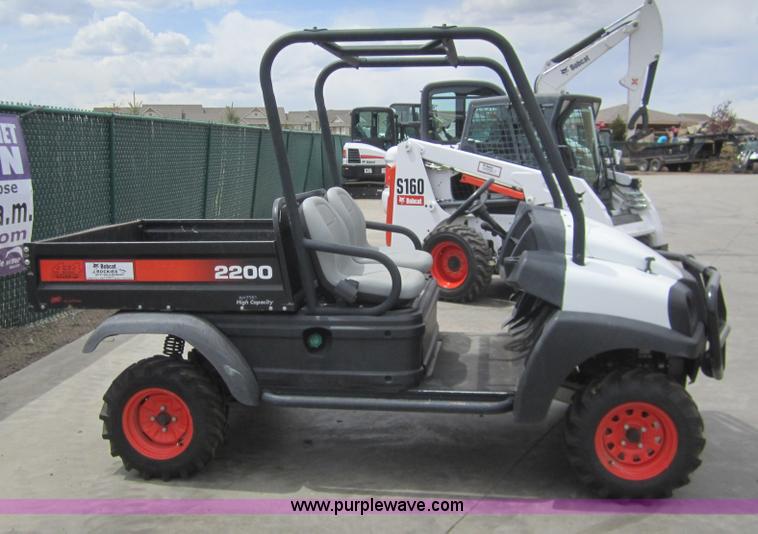 image for item 3050 2007 Bobcat 2200 utility vehicle