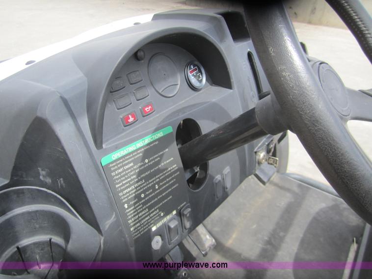 image for item 3050 2007 Bobcat 2200 utility vehicle