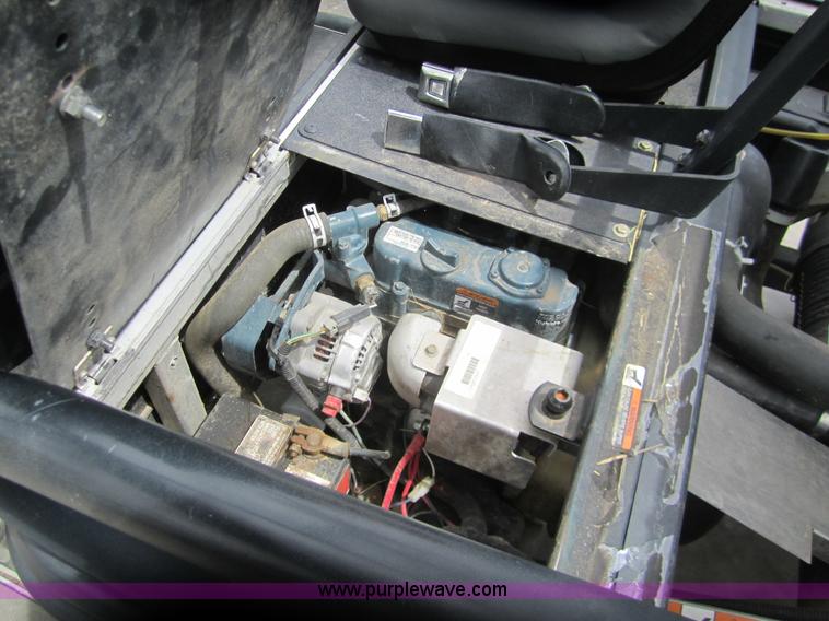 image for item 3050 2007 Bobcat 2200 utility vehicle