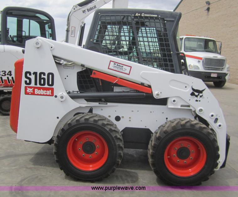 image for item 3051 2008 Bobcat S160 skid steer