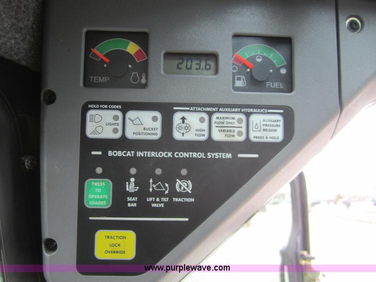 image for item 3051 2008 Bobcat S160 skid steer