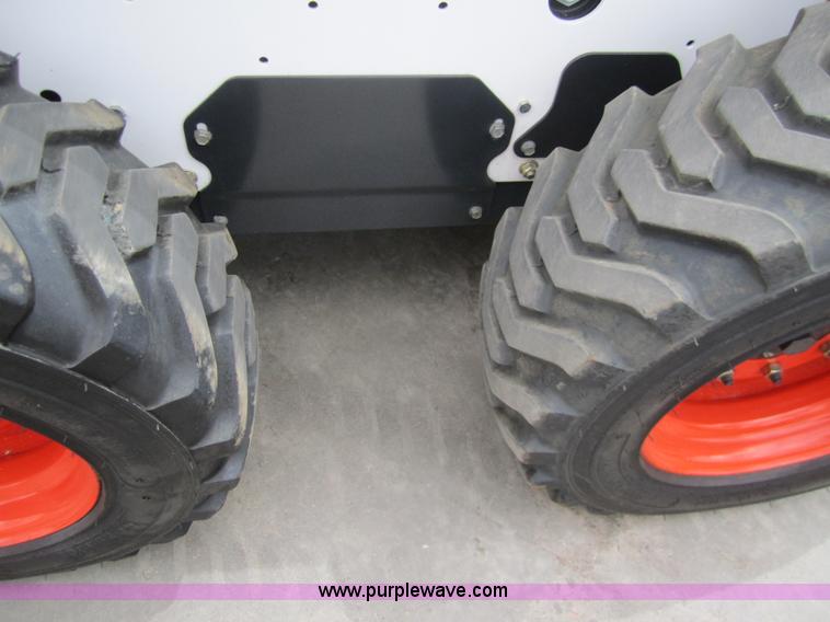 image for item 3051 2008 Bobcat S160 skid steer