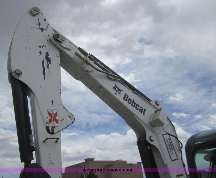 image for item 3052 2006 Bobcat 334 compact excavator