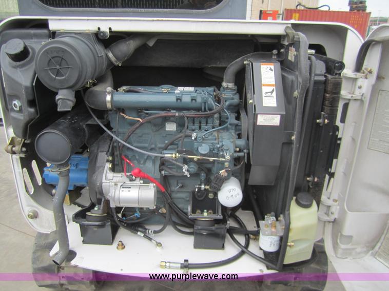 image for item 3052 2006 Bobcat 334 compact excavator