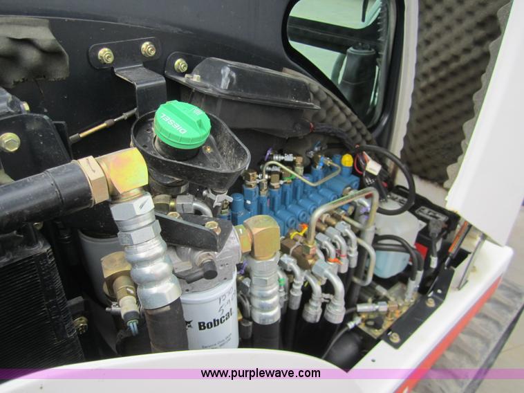 image for item 3052 2006 Bobcat 334 compact excavator