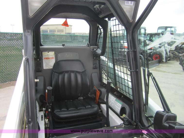 image for item 3053 2008 Bobcat S100 skid steer