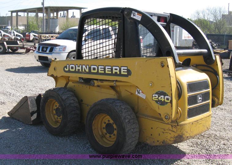 image for item 8007 John Deere 240 skid loader