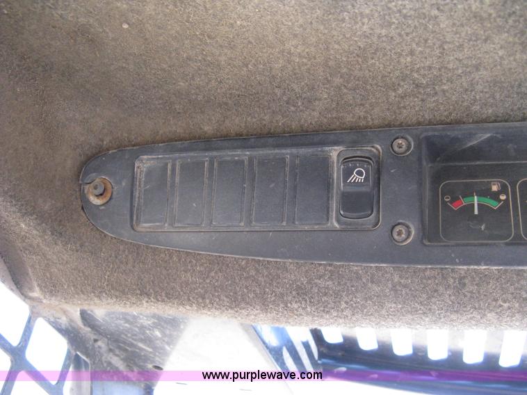 image for item 8007 John Deere 240 skid loader