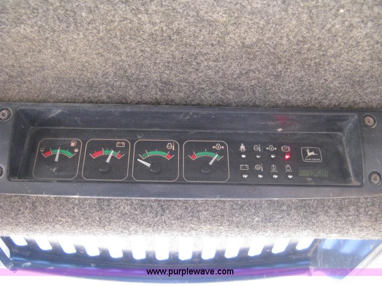 image for item 8007 John Deere 240 skid loader