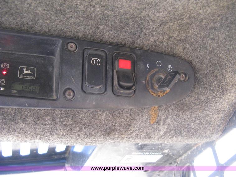 image for item 8007 John Deere 240 skid loader