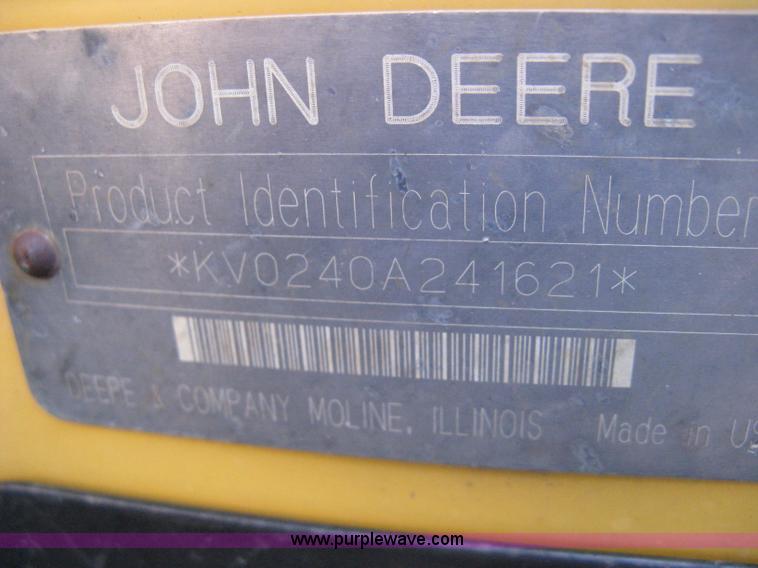 image for item 8007 John Deere 240 skid loader