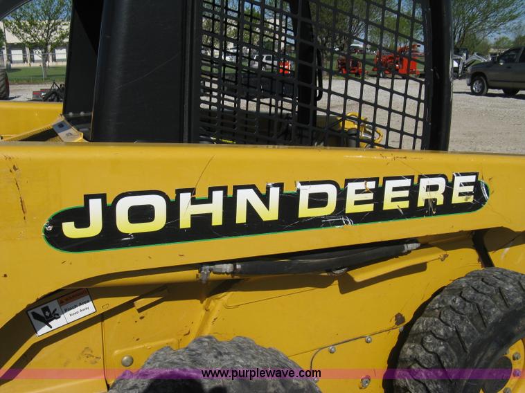 image for item 8007 John Deere 240 skid loader