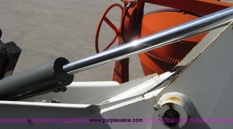 image for item 8045 2006 Bobcat 709 backhoe attachment