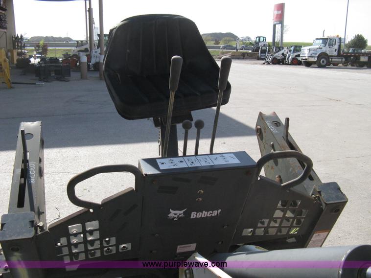 image for item 8045 2006 Bobcat 709 backhoe attachment