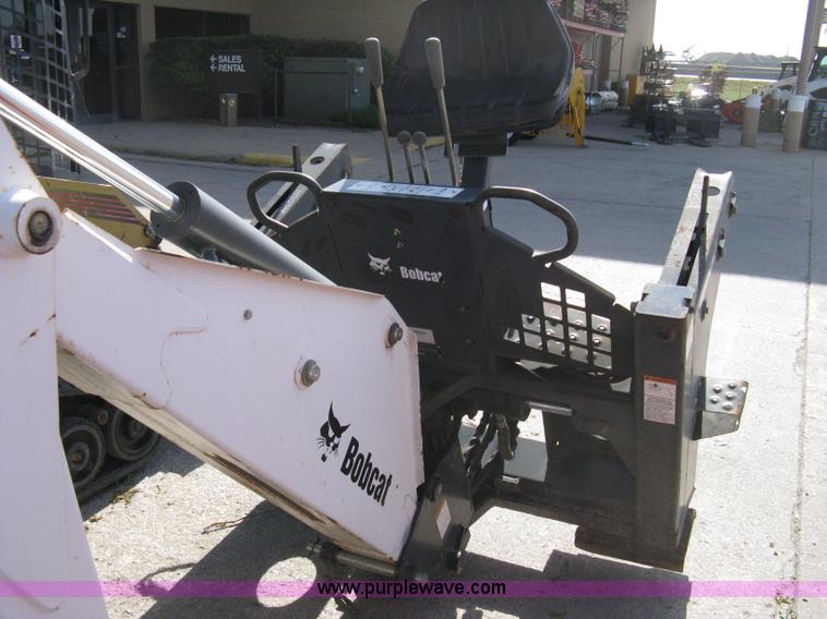 image for item 8045 2006 Bobcat 709 backhoe attachment