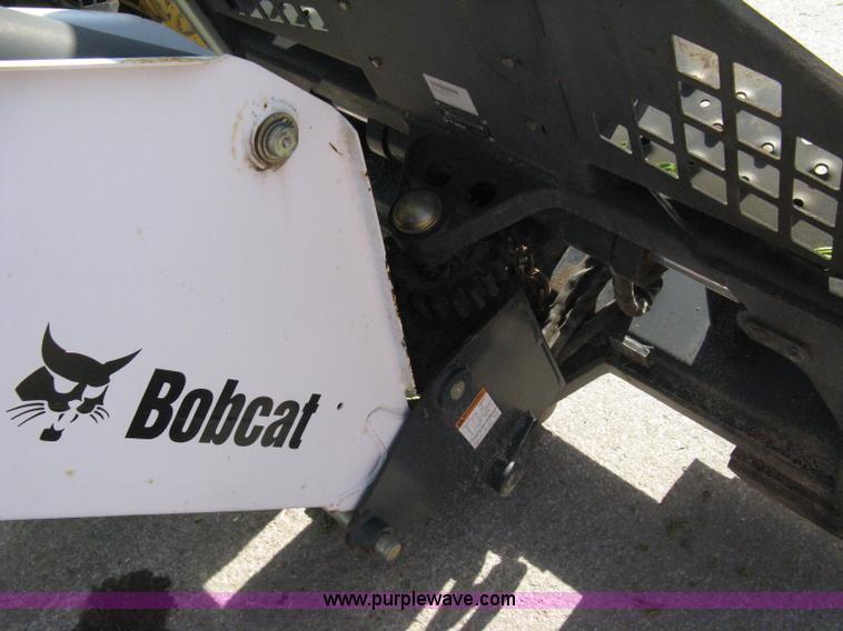 image for item 8045 2006 Bobcat 709 backhoe attachment