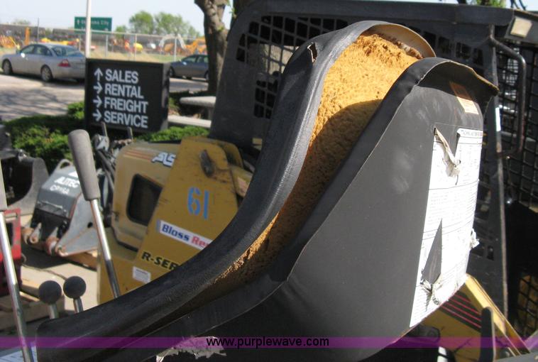 image for item 8045 2006 Bobcat 709 backhoe attachment